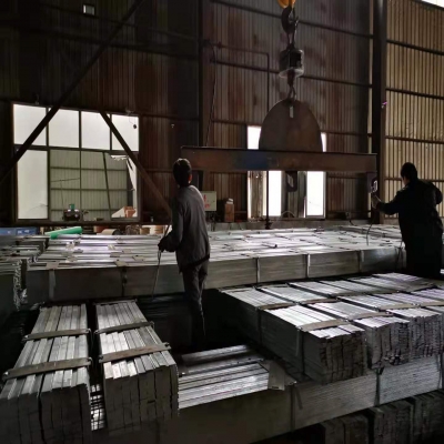 鋼材期貨上漲，熱鍍鋅扁鋼出貨良好